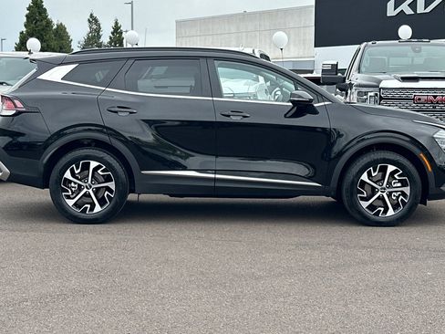 Used 2024 Kia Sportage EX w/ EX Premium Package AWD/4WD image 3