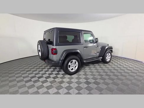 Used 2022 Jeep Wrangler Sport AWD/4WD image 40