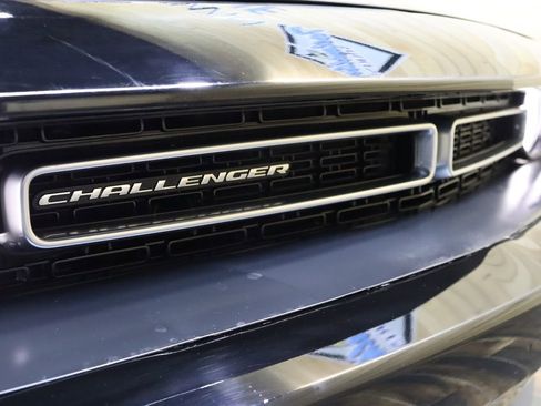 Used 2020 Dodge Challenger SXT w/ Driver Convenience Group image 13