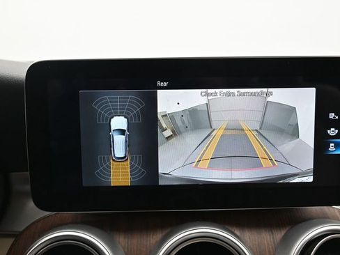 Used 2021 Mercedes-Benz GLC 300 4MATIC image 18