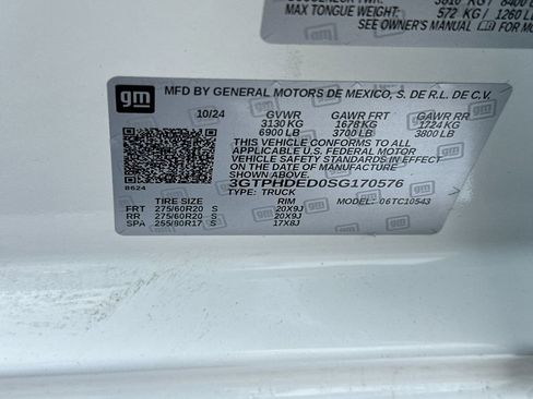 Used 2025 GMC Sierra 1500 SLT w/ SLT Premium Package RWD image 27