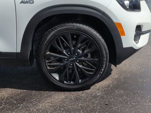 Used 2022 Kia Seltos Nightfall Edition AWD/4WD image 11