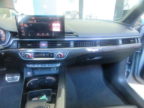 Used 2021 Audi S4 Premium Plus w/ Premium Plus Package AWD/4WD image 53