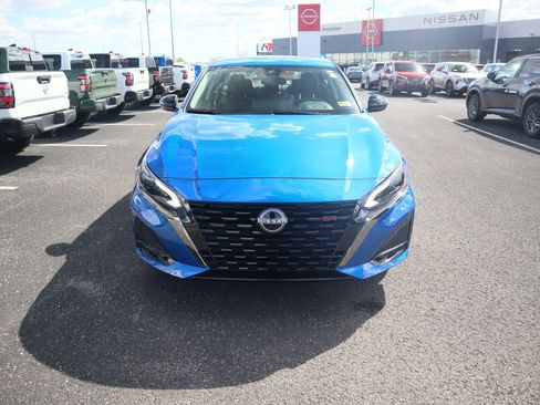 New 2025 Nissan Altima 2.5 SR w/ SR Premium Package image 3