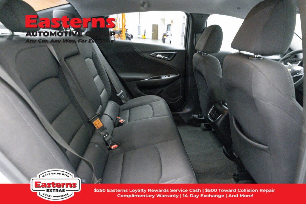 Used 2025 Chevrolet Malibu LT FWD image 24