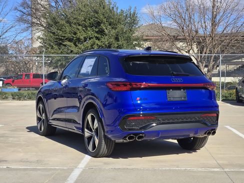 New 2025 Audi SQ5 Premium Plus image 8