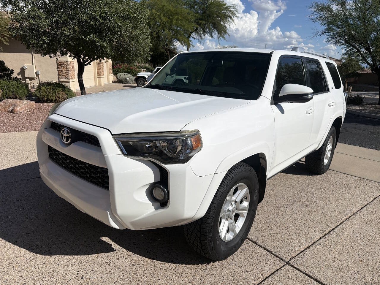 Used 2014 Toyota 4Runner SR5 Premium AWD/4WD image 2