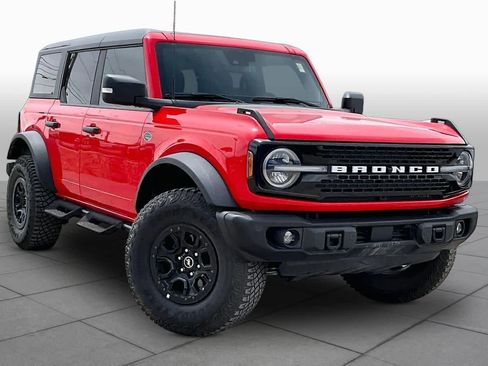 Certified 2023 Ford Bronco Wildtrak AWD/4WD image 3