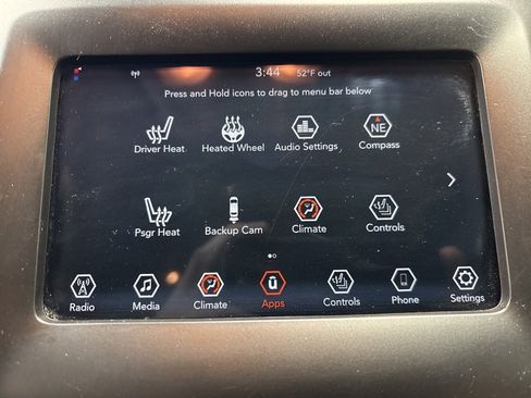 Used 2020 Jeep Cherokee Latitude Plus w/ Cold Weather Group image 17