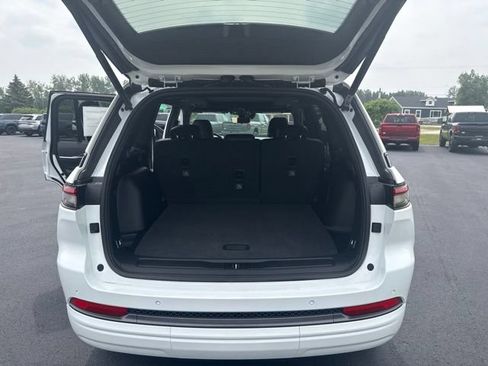 New 2026 Jeep Grand Cherokee Limited AWD/4WD image 43