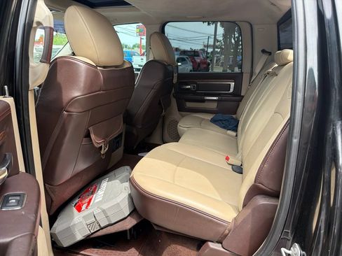 Used 2018 RAM 3500 Laramie Longhorn w/ Longhorn Southfork Package AWD/4WD image 10