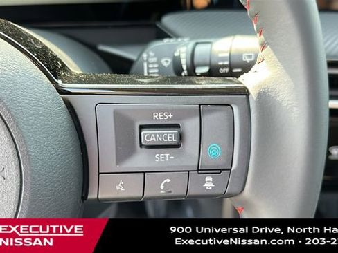 Used 2025 Nissan Kicks SR image 13