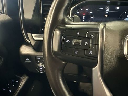 Used 2023 GMC Sierra 1500 SLT w/ SLT Premium Plus Package AWD/4WD image 19