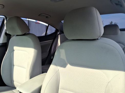 Used 2020 Hyundai Elantra SEL FWD image 9