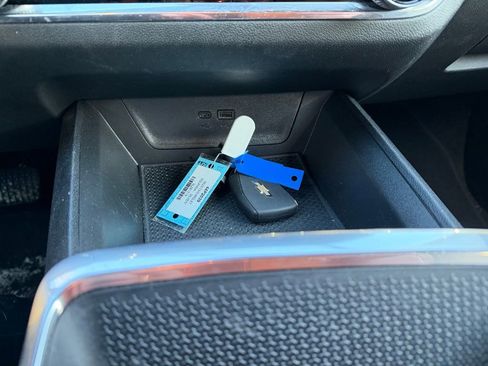 Used 2025 Chevrolet Equinox LT image 17