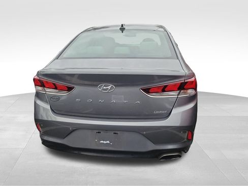 Used 2018 Hyundai Sonata Limited w/ Limited Ultimate Package 03 FWD image 14