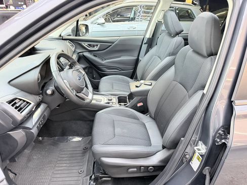 Used 2021 Subaru Forester Premium AWD/4WD image 11