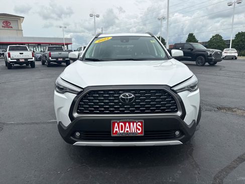 Certified 2022 Toyota Corolla Cross XLE w/ Convenience Package AWD/4WD image 3