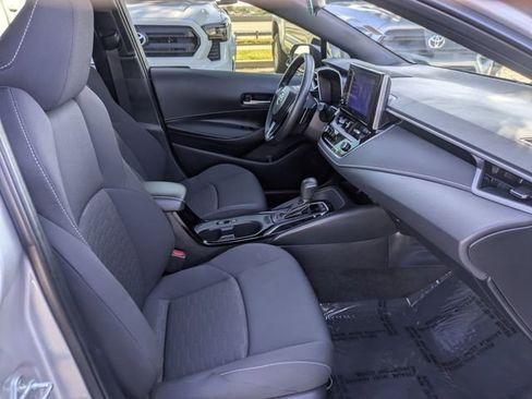 Certified 2025 Toyota Corolla SE image 30