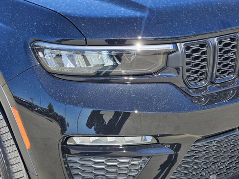 New 2025 Jeep Grand Cherokee L Limited image 9