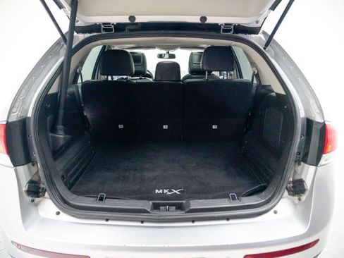 Used 2013 Lincoln MKX AWD image 12