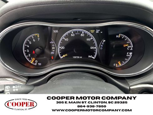 Used 2018 Jeep Grand Cherokee Overland image 27