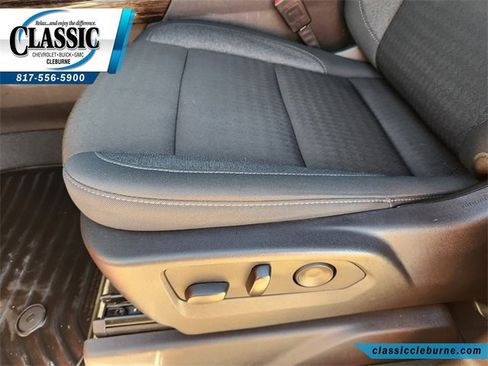 Used 2024 GMC Sierra 1500 Elevation image 25