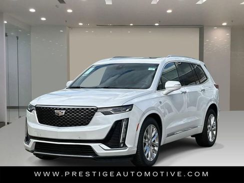 Used 2020 Cadillac XT6 Premium Luxury FWD image 1