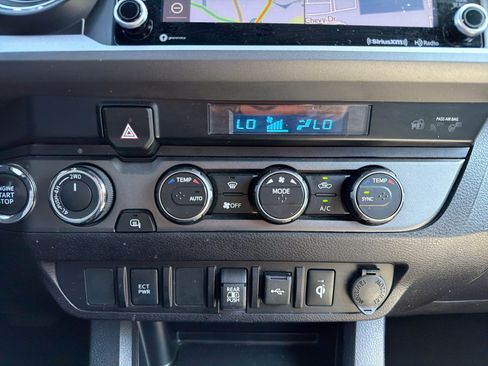 Used 2023 Toyota Tacoma TRD Off-Road AWD/4WD image 20