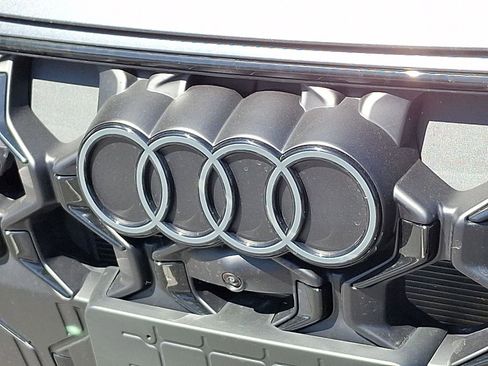 New 2026 Audi SQ5 Premium Plus image 23