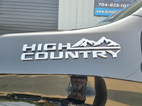 Used 2021 Chevrolet Silverado 1500 High Country AWD/4WD image 36