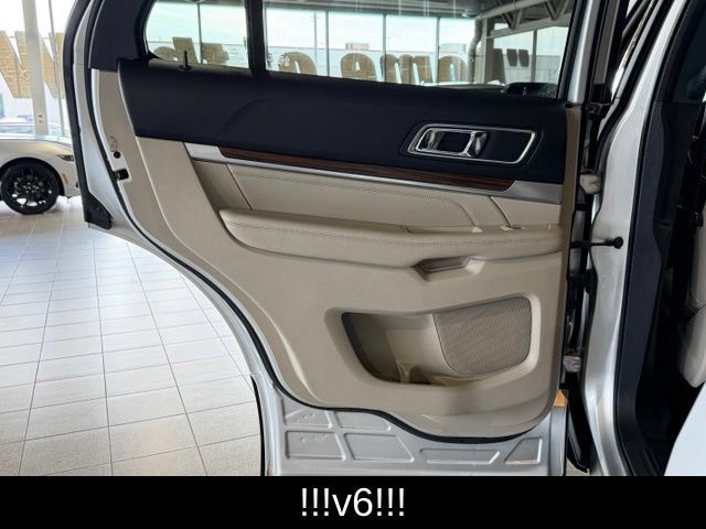 Used 2018 Ford Explorer Limited FWD image 21