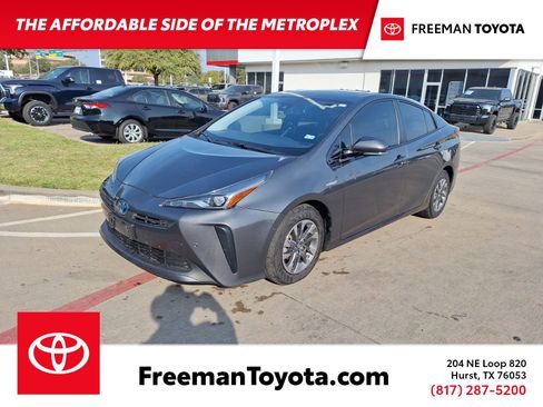 Used 2019 Toyota Prius Limited image 1
