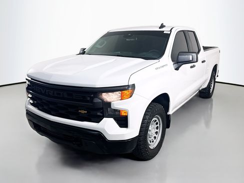 Used 2022 Chevrolet Silverado 1500 W/T w/ WT Value Package AWD/4WD image 4