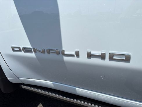 New 2026 GMC Sierra 2500 Denali w/ Technology Package AWD/4WD image 10