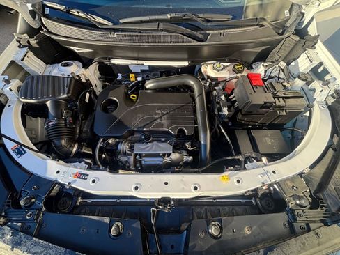 Used 2025 Chevrolet Equinox LT image 32