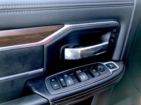 Used 2022 RAM 2500 Laramie image 12