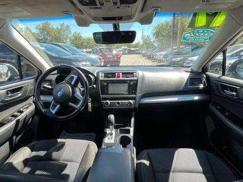 Used 2017 Subaru Outback 2.5i Premium AWD/4WD image 17