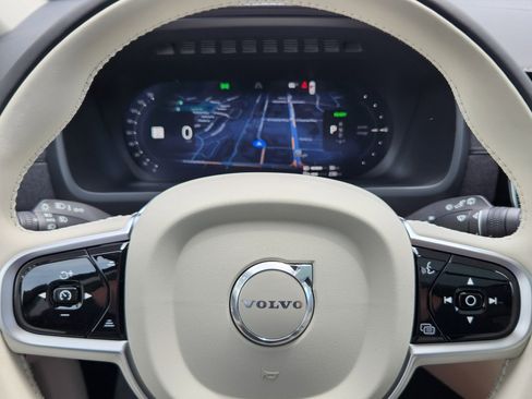 New 2026 Volvo XC90 T8 Ultra w/ Protection Package Premier image 10