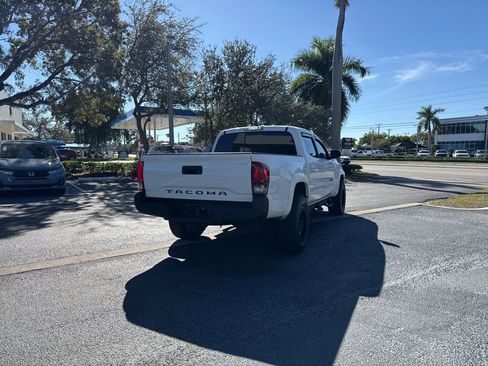 Used 2020 Toyota Tacoma SR5 image 7