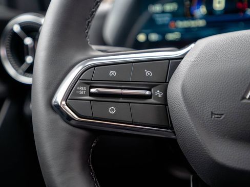 New 2026 Chevrolet Equinox LT AWD/4WD image 16