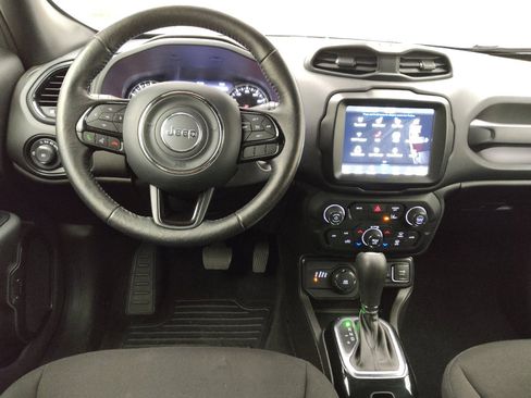 Used 2022 Jeep Renegade Altitude w/ Convenience Group AWD/4WD image 22