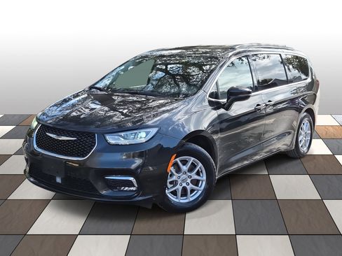 Used 2022 Chrysler Pacifica Touring-L FWD image 1