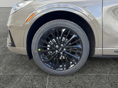 New 2026 Lincoln Corsair Reserve image 9