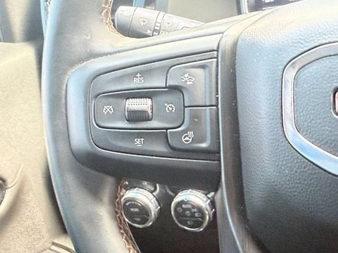 Used 2024 GMC Sierra 2500 AT4 w/ AT4 Premium Plus Package AWD/4WD image 10