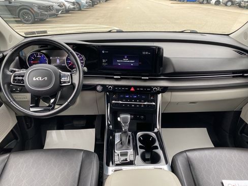 Used 2022 Kia Carnival SX image 28