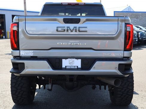 Used 2025 GMC Sierra 3500 Denali Ultimate AWD/4WD image 4