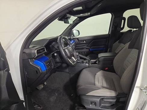 Used 2024 Toyota Tacoma TRD Off-Road AWD/4WD image 12