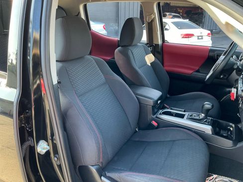 Used 2021 Toyota Tacoma SR5 image 19