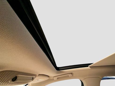 Used 2019 Lincoln Continental Select FWD image 22